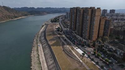 区县动态：犍为岷江路沿线景观提升项目加速推进